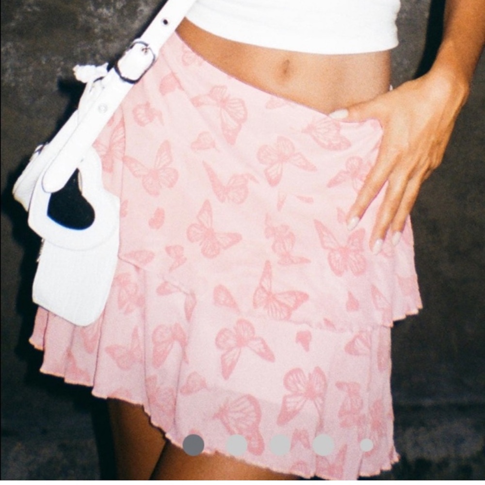 Motel Baby Pink Camila Ruffle Butterfly Skirt sz. L